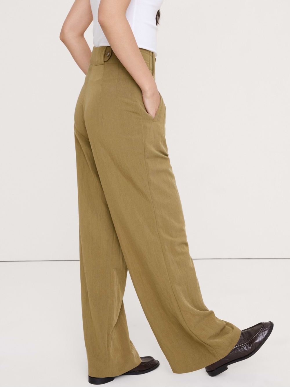 NWT Banana Republic Wide-Leg Utility Pant in Khaki Size 8 - Picture 3 of 4